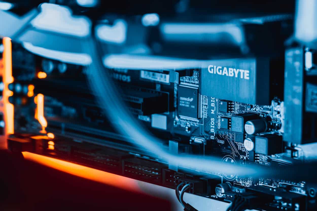 Computer server components internal